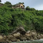 Pamaduih - Suite Above The Sea